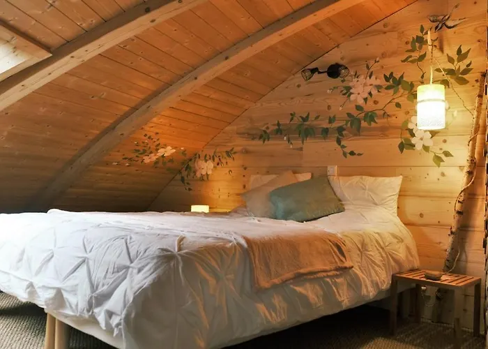 Au-Dela Des Nuages, Maison D\'Hotes Insolite & Spa