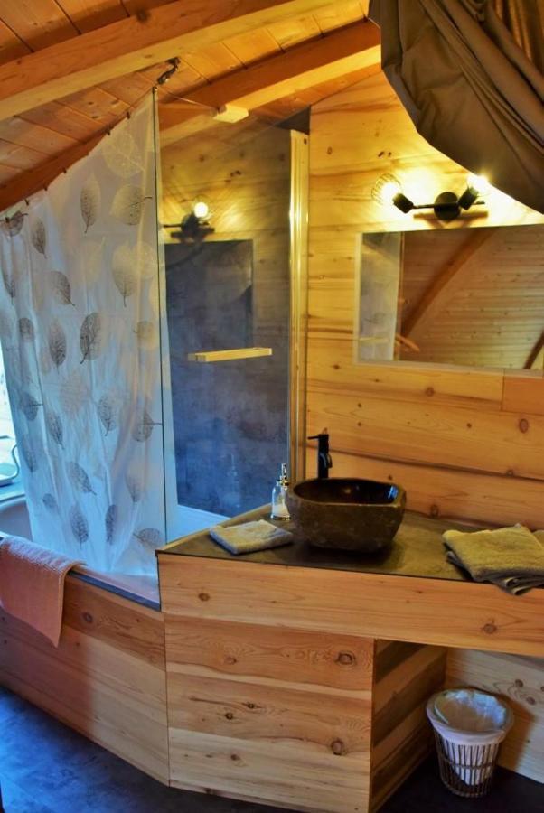 Au-dela Des Nuages, Insolite & Guest house *